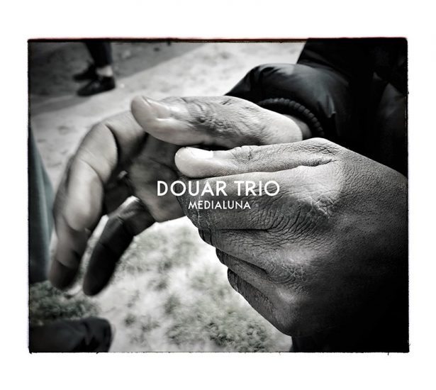 Photo pour Douar Trio